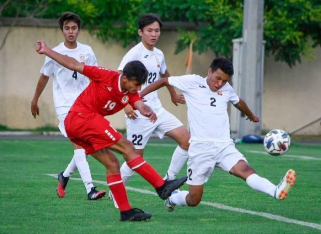 1641655717741099423.jpg 图6-吉尔吉斯与黎巴嫩03年龄段队伍应邀参加6月份的亚美尼亚四国赛.jpg