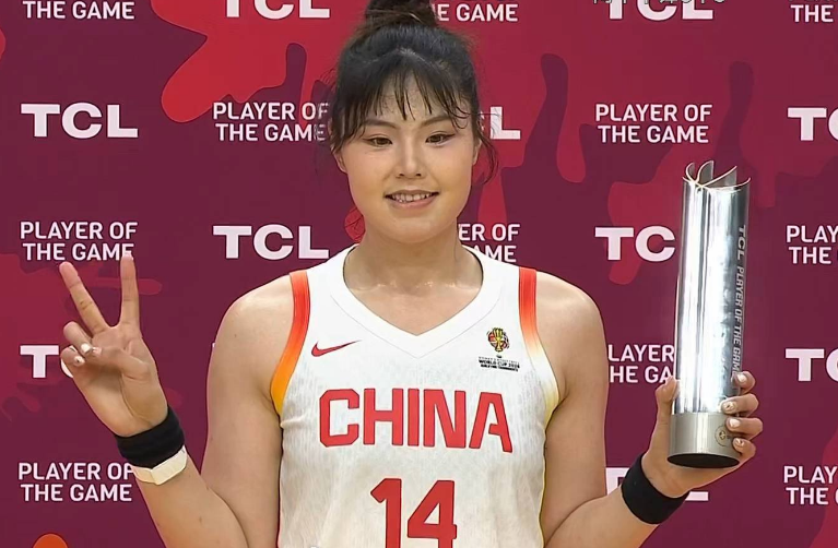 天天斗地主-赛后获颁MVP!李月汝21+11立头功 率三大中锋合砍47+18
